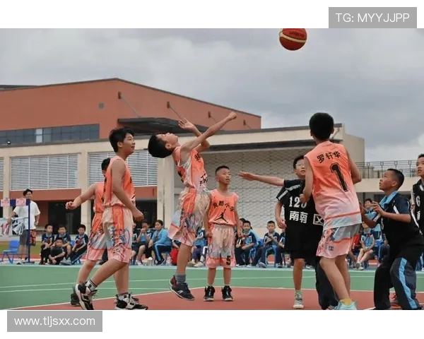 篮球热潮点燃青春激情凝聚团队力量共谱精彩赛场篇章 篮球热潮点燃青春激情凝聚团队力量共谱精彩赛场篇章