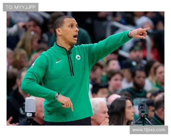 波士顿凯尔特人队重塑辉煌之路 球迷期待新赛季精彩表现