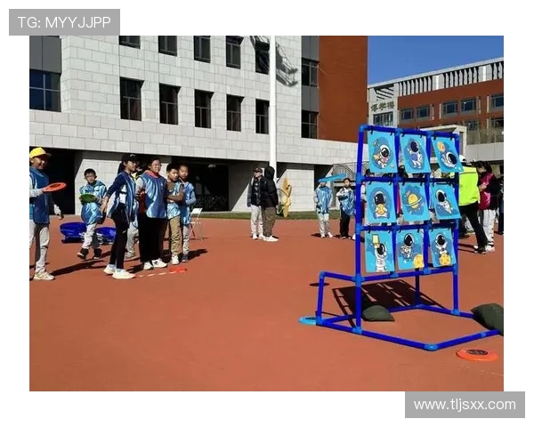 南京飞盘队在极限运动嘉年华中的灵活性表现引发热议与赞赏