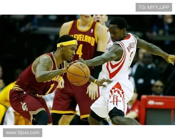 2017年11月10日火箭队与骑士队精彩比赛录像回放及精彩瞬间分析